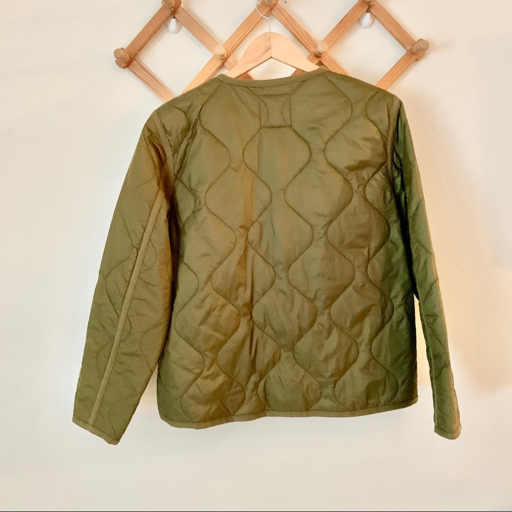 Madewell Quilted Liner Jacket in Vintage Moss - Picture 2 of 8
